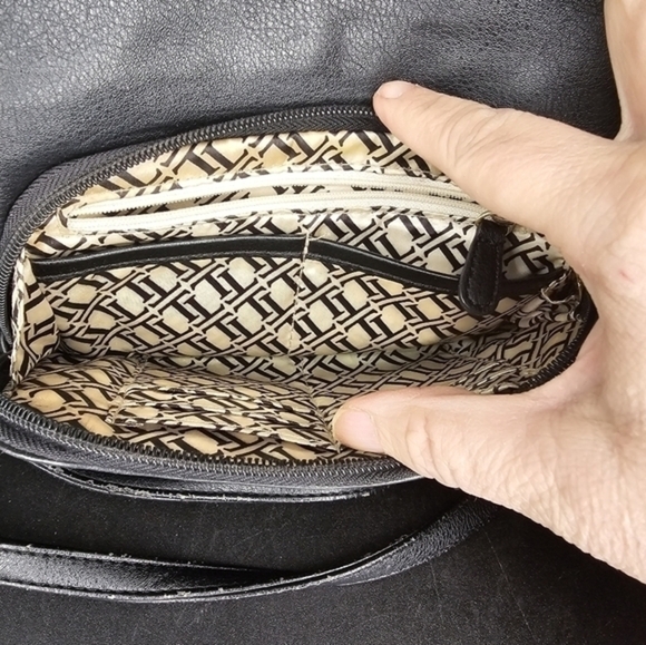 Vintage‎ small navy/ black Crossbody Bag by Tignanello - Picture 3 of 7